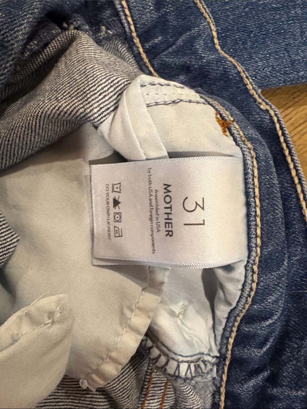 MOTHER DENIM HUSTLER ROLLER HEEL FRAY, size 31, wash PERFECT DRUG. - Picture 8 of 9